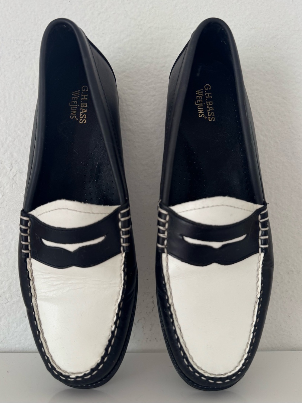 G.H. Bass & Co. Whitney Easy Weejun Black White Two-Tone Penny Loafers Size 8.5